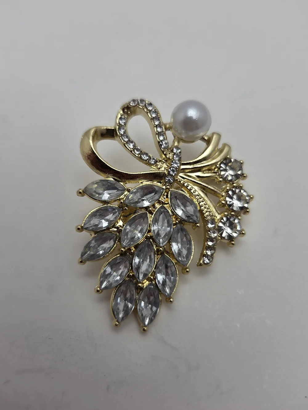 Large 4.5” Pink Blue Brooch‑Pendant + Bow Pearl Brooch Set